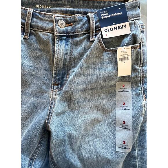 Old Navy High-Rise Wow Super Skinny Jeans Women’s Size 2 Light Wash Stretch - Picture 3 of 4